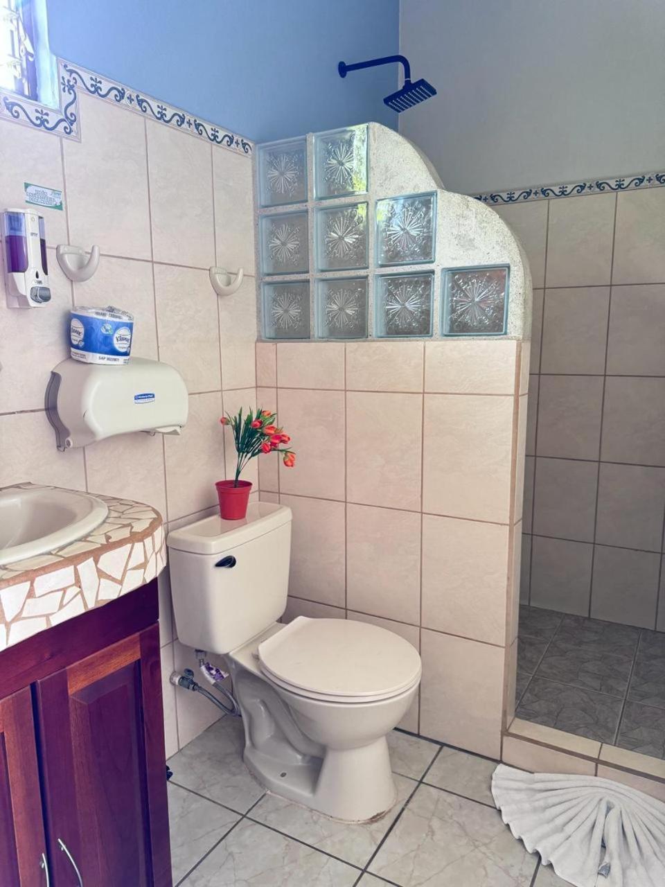 Hotel La Fiore De Bahia Uvita Zewnętrze zdjęcie